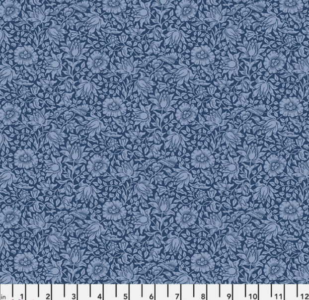 Roman Shade - Made with "William Morris - Bexleyheath - Mallow - Inky" fabric